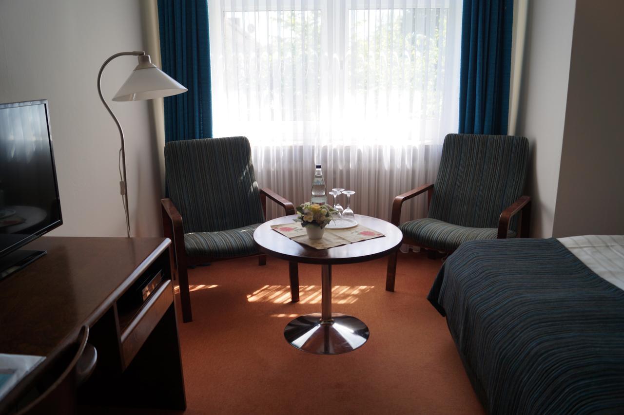 Hotel Forsthaus St. Hubertus Грос-Гронау Экстерьер фото